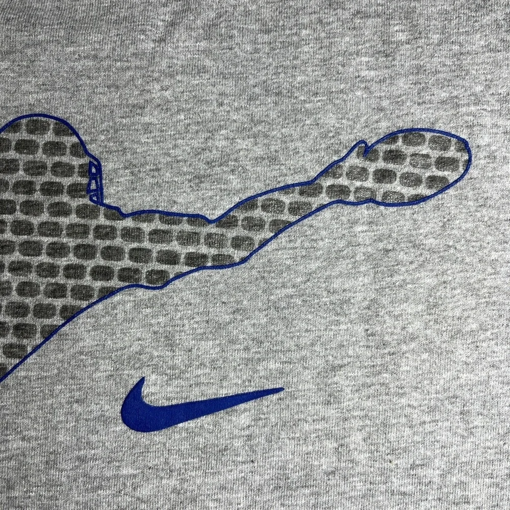 Vintage‎ Nike Team T-Shirt Men's XL Gray Football Diving Graphic Air Logo Y2K